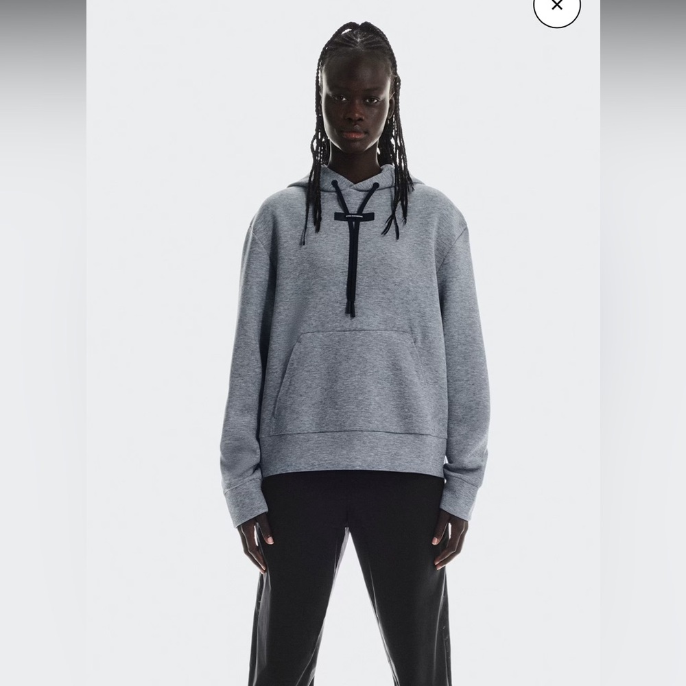 On Cloud Focus Tech Hoodie